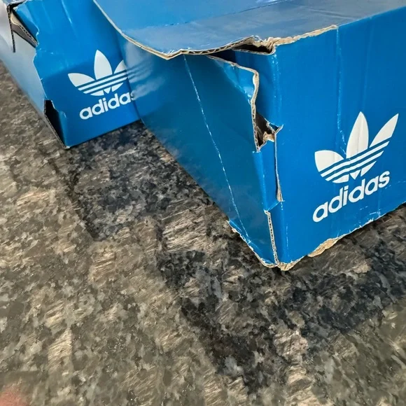 adidas gazelle silver green womens Adidas Gazelle Indoor W blufus ftw HQ8717  Sneaker Junkies